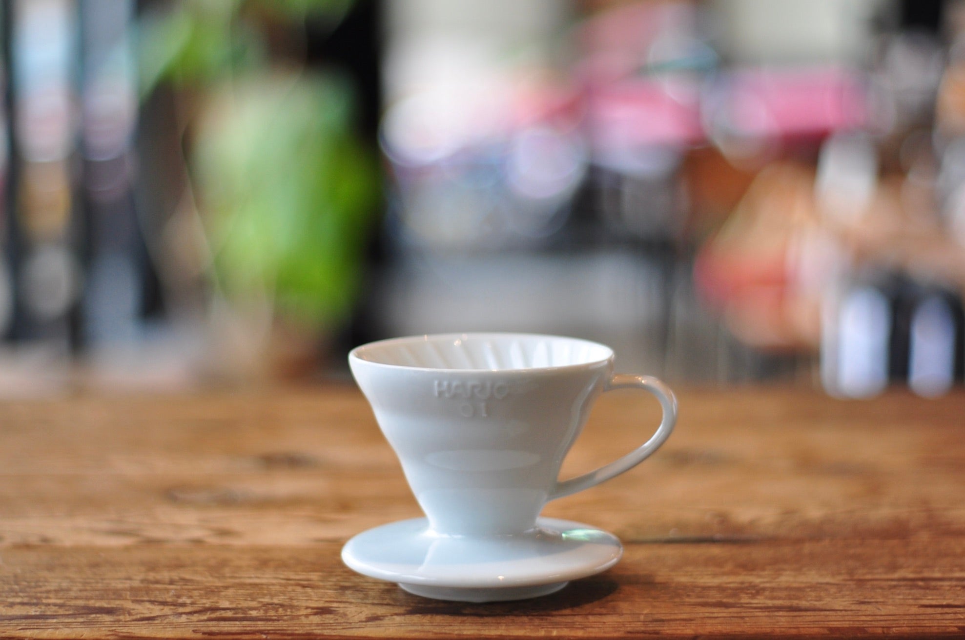 HARIO V60 01 有田焼 セラミックドリッパー ホワイト - Elmers Green HARIO V60 01 有田焼 セラミックドリッパー ホワイト - Elmers Green